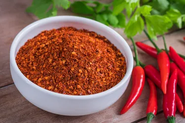 Dried and fresh cayenne peppers are packed with antioxidants and nutrients beneficial to your health. (Photo credit: iStock/Getty Images) 
