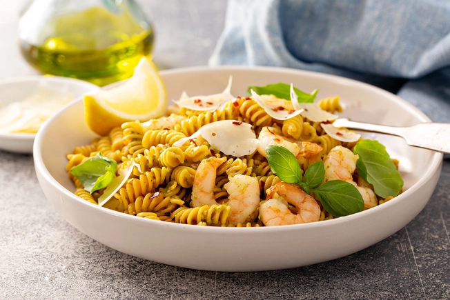 WebMD * These Are The Best Pastas You Can Eat * 1800ss_getty_rf_chickpeas_pasta_and_shrimp