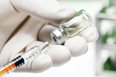 photo of filling syringe close up