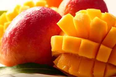 The vitamins, minerals, and antioxidants in mangos can provide important health benefits. 