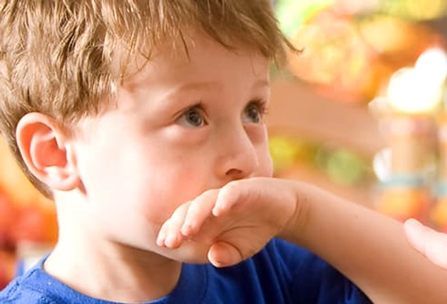 If my child vomits, should I give another dose? If my child vomits, should I give another dose?